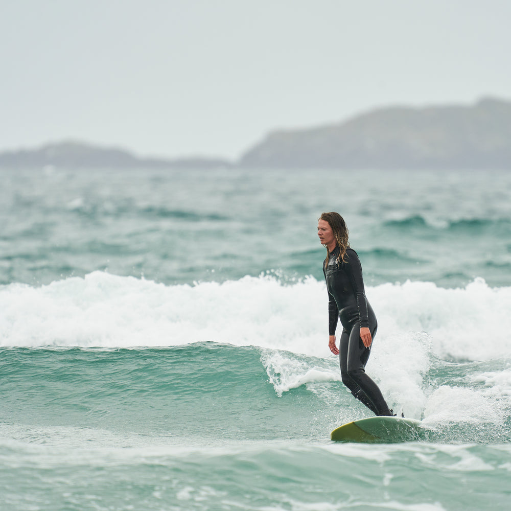 Womens Insulated 3/2 Chest Zip Surf Wetsuit (Black)